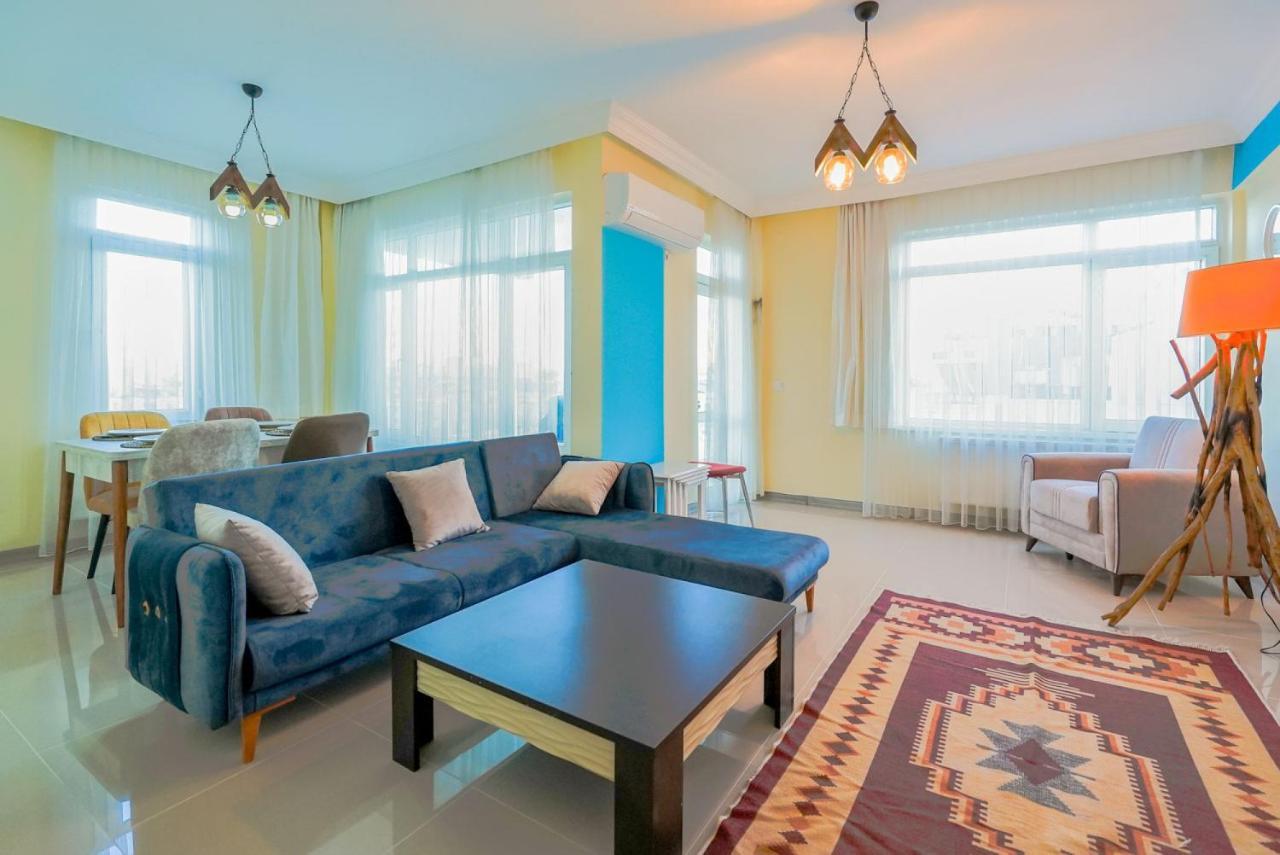 Central And Comfy Flat With Balcony In Muratpasa アンタルヤ エクステリア 写真